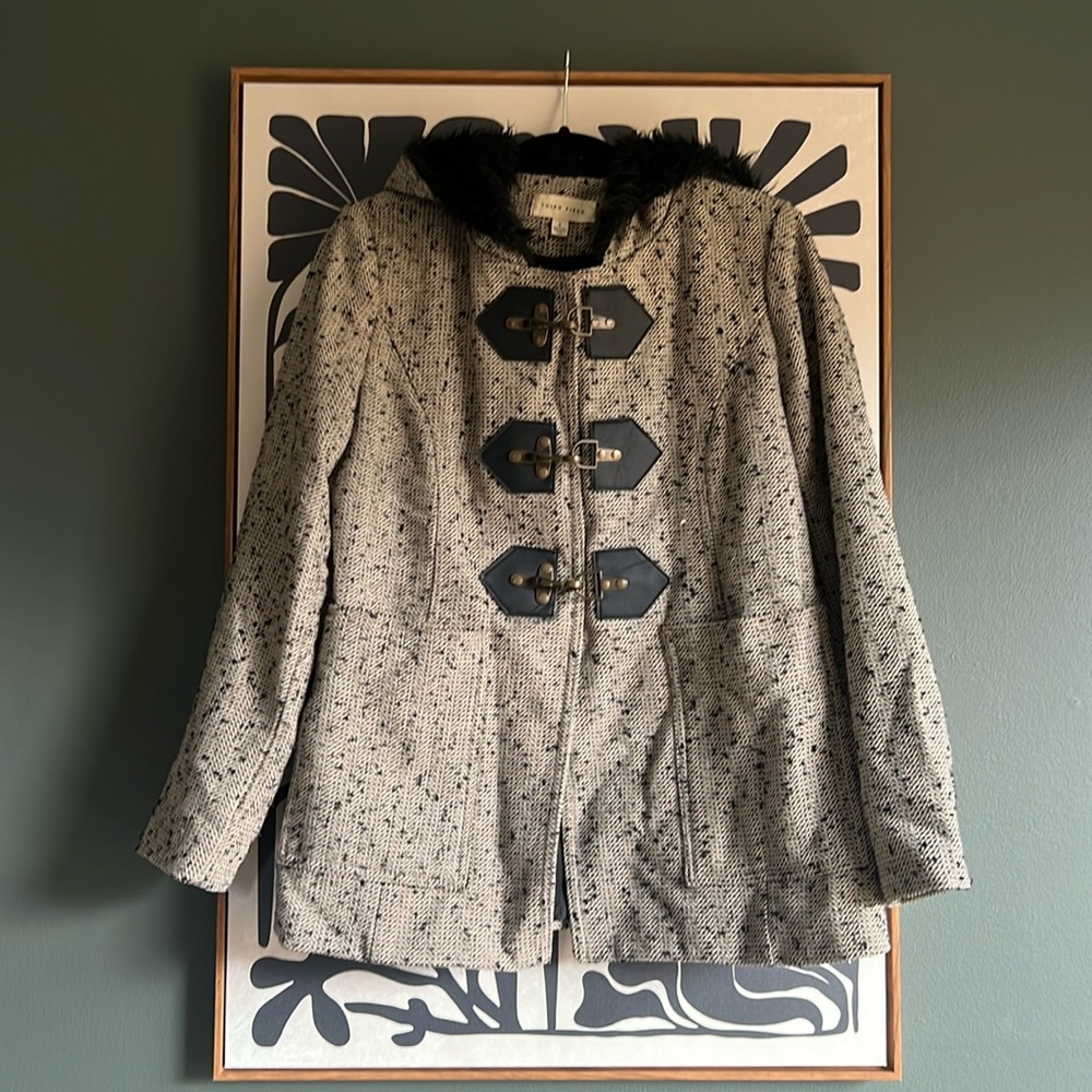 Anthropologie Third Piece Tweed Toggle Winter Coat/Jacket‎ Furry Hood M 8